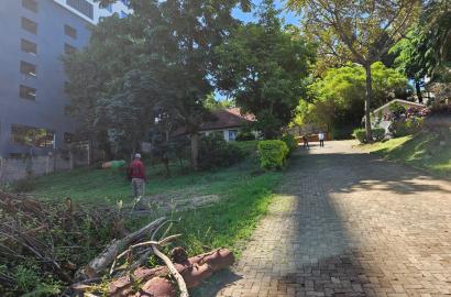 A 1.1 acre prime commercial property in BrooksideDrive, Westlands, Nairobi.